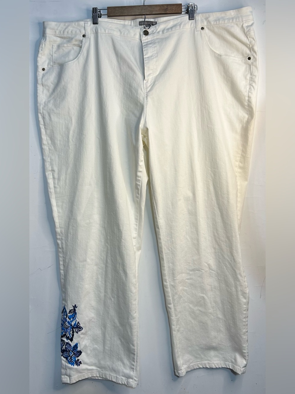 5 for $25🔥Jessica London White Embroidered Blue Straight Leg Jeans 30W